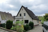 Hausansicht Straße - Zwei Häuser – Ein Preis, viele Optionen