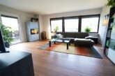 Wohnhaus in ruhiger Lage mit 1.101 m² Grundstück + weiterem Anteil an Grünland - Wohnzimmer