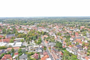 Rotenburg-Zentrum: Wohn- und Geschäftshaus mit 369 qm Wohn- und Nutzfläche in zentraler Lage!, 27356 Rotenburg, Haus