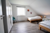 Schlafzimmer - Vielseitig nutzbare Wohn- und Gewerbeimmobilie (Gesamtfläche: 195 m²)