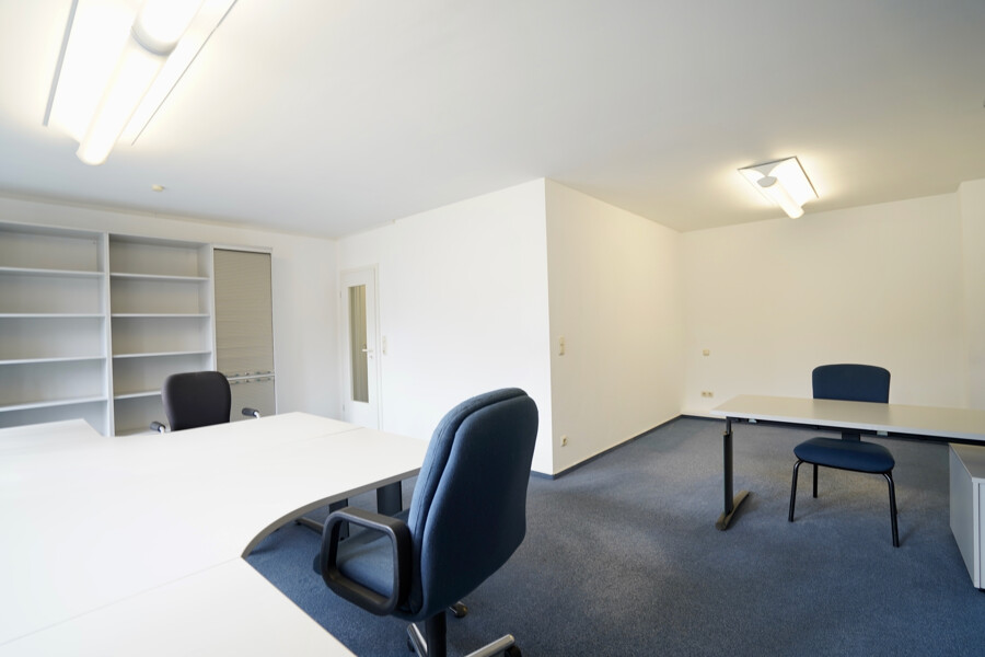 große ca. 36,00 m² Einzelbürofläche