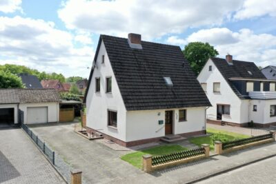 Einfamilienhaus in ruhiger Lage mit Vollkeller, Garage und Gartenidylle, 27383 Scheeßel, Einfamilienhaus