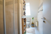 Duschbad - Gemütliche 2-Zimmer-Wohnung mit Einbauküche und Stellplatz