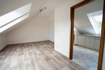 Gemütliches Wohnen in 1,5-Zimmer-Dachgeschosswohnung, 27389 Lauenbrück, Dachgeschosswohnung