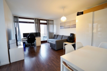 Gemütliche 1-Zimmer-Wohnung mit Loggia im 2. Obergeschoss, 27356 Rotenburg, Etagenwohnung