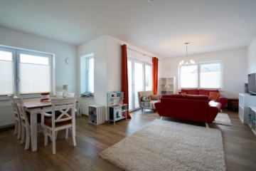 Stilvolle 2-Zimmer-Wohnung im 2. Obergeschoss mit großem Balkon, 27419 Sittensen, Etagenwohnung