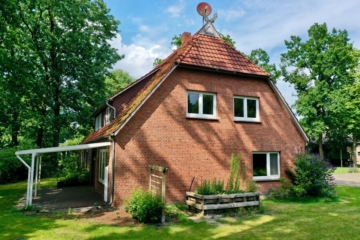 Einfamilienhaus in ruhiger Umgebung, mit großzügiger Wohnfläche und Garten!, 27389 Vahlde, Einfamilienhaus