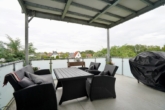 Überdachtere Balkon - Moderne 2-Zimmer-Wohnung mit Balkon im 1. Obergeschoss