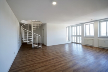 Stilvolle Maisonettewohnung mit 2 Zimmern und Balkon im Zentrum, 27383 Scheeßel, Maisonettewohnung