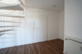 Dielenbereich - Stilvolle Maisonettewohnung mit 2 Zimmern und Balkon im Zentrum