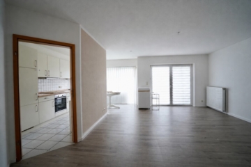 Gepflegte 3-Zimmer-Wohnung im 1. Obergeschoss mit Balkon, 27419 Sittensen, Etagenwohnung