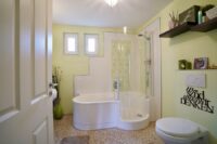 Designer-Badezimmer mit Twinline-Badewanne