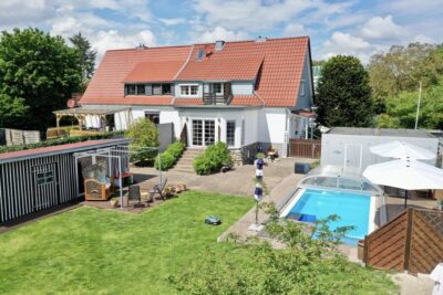 Großzügige Doppelhaushälfte mit Pool und 799 m² Grundstück, 27356 Rotenburg (Wümme), Doppelhaushälfte