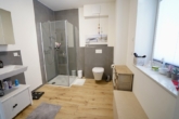 Duschbad mit bodentiefer Dusche