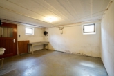 Hauswirtschaftsraum - Einfamilienhaus mit Garage, Vollkeller und großem Garten in ruhiger Lage!