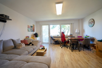 Attraktive 4-Zimmer-Wohnung im 1. Obergeschoss mit Loggia und Garage, 27404 Zeven, Etagenwohnung