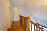 Reeßum-Schleeßel: Charmantes Einfamilienhaus auf einem 1.283 m² Grundstück - Galerieflur im Dachgeschoss