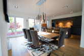 helles Esszimmer - Designvilla mit möglicher Einliegerwohnung, moderner Technik und top Ausstattung