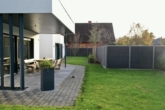 überdachte Terrasse und Gartenbereich - Designvilla mit möglicher Einliegerwohnung, moderner Technik und top Ausstattung