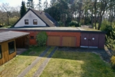 Nebengebäude - Zwei Einfamilienhäuser mit Nebengebäude auf 2.569 m² Grundstück in Eversen